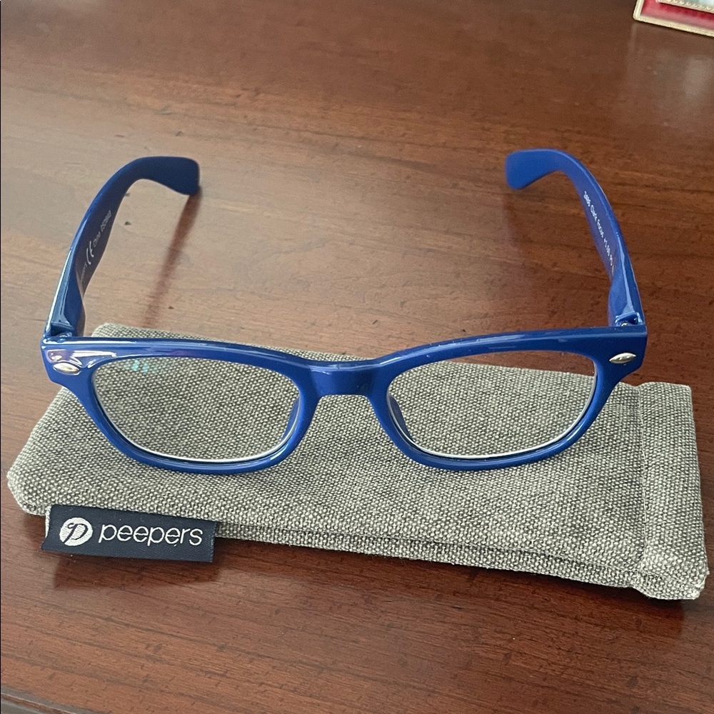 Peepers Clark readers glasses +1.00